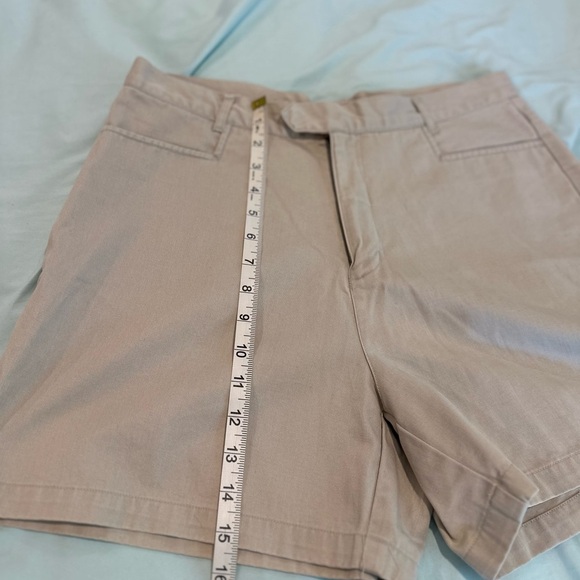 Cuffy's of Cape Cod Women’s Size: 12 Tan chino Shorts 100% Cotton. - Picture 4 of 11